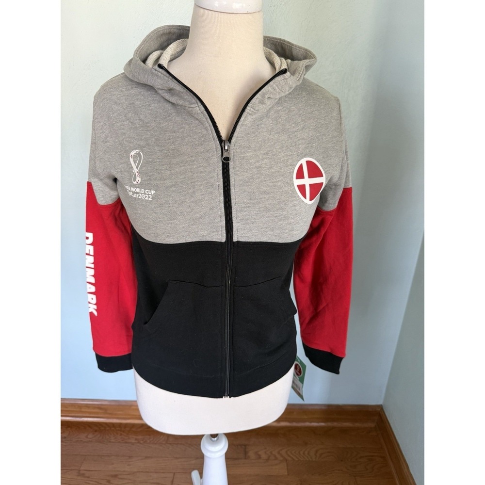 Outerstuff FIFA World Cup Denmark country panel fleece hoodie NWT Soccer Sz M